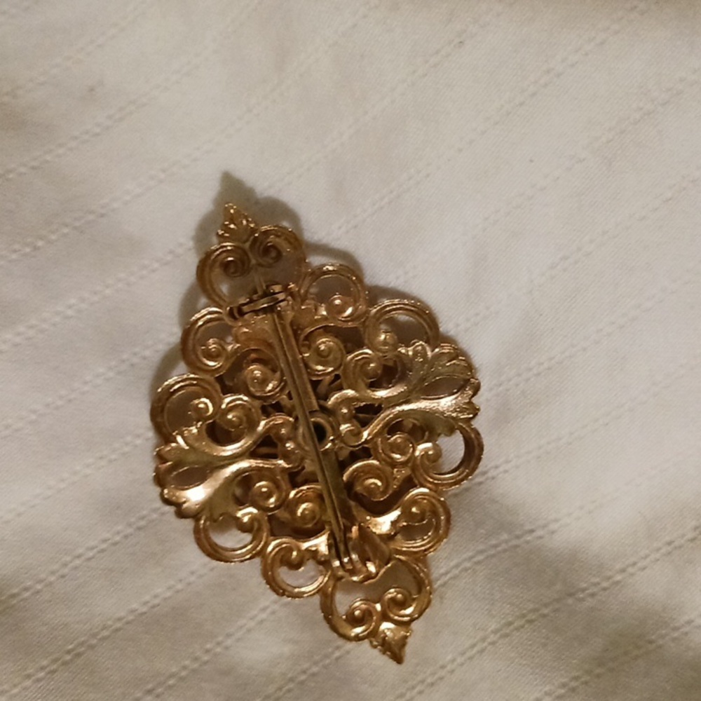 Brooch - Picture 2 of 2
